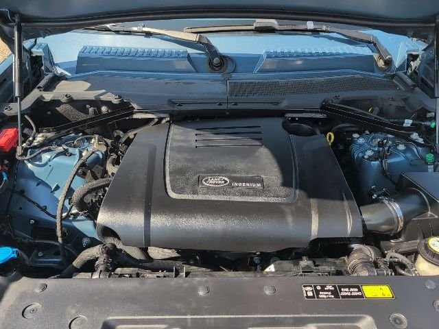 Used 2020 Tasman Blue Metallic Land Rover S image 20