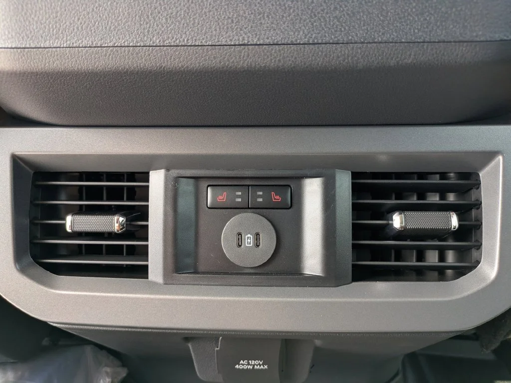 New 2026 Oxford White Ford Lariat image 18
