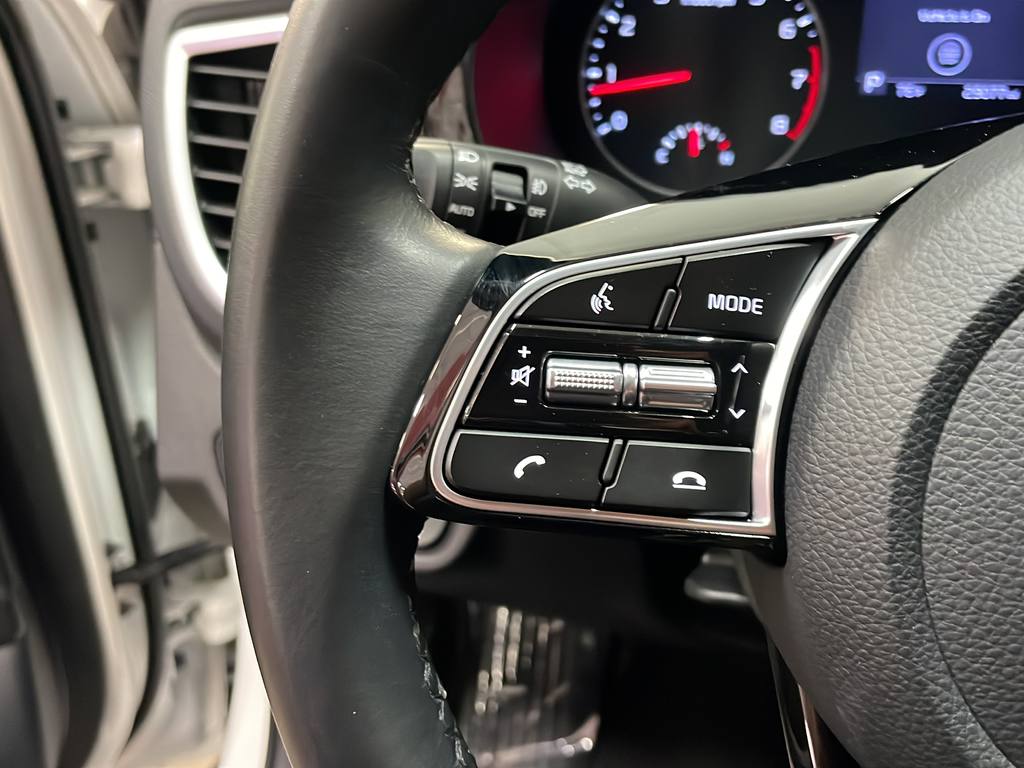 Used 2023 White Kia EX image 15