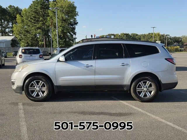 Used 2017 Chevrolet Traverse 2LT with VIN 1GNKVHKD8HJ170323 for sale in Benton, AR
