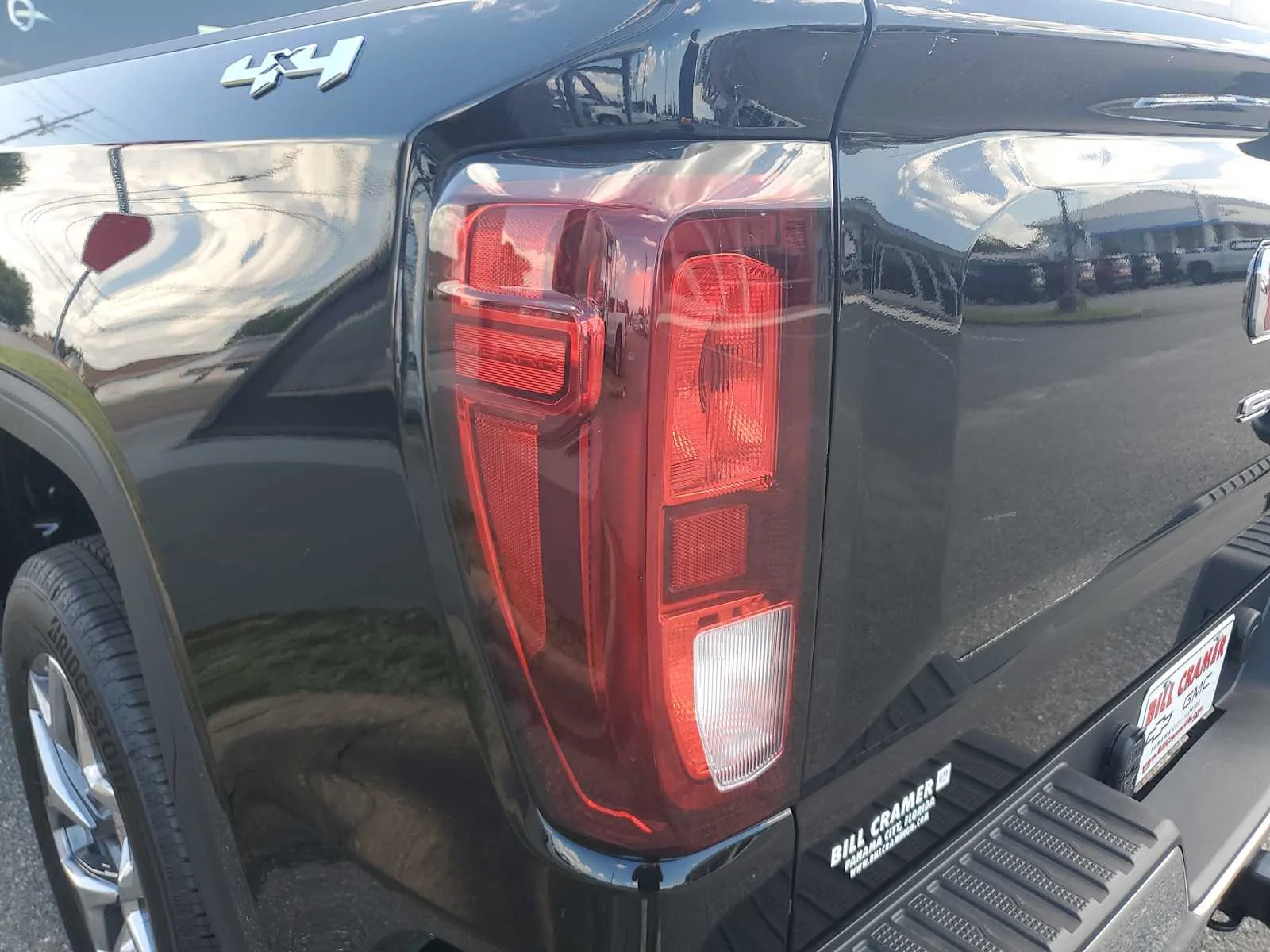 New 2026 Onyx Black GMC SLE image 21