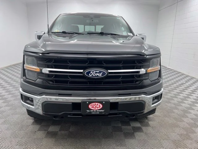Used 2024 Gray Ford XLT image 3