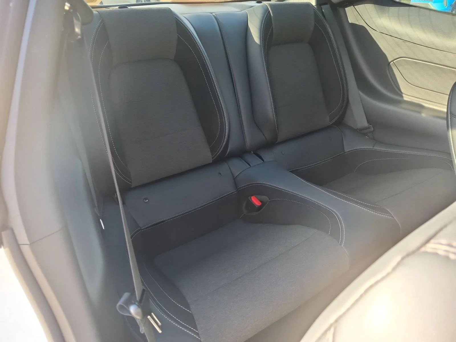 Used 2025 Oxford White Ford EcoBoost image 32