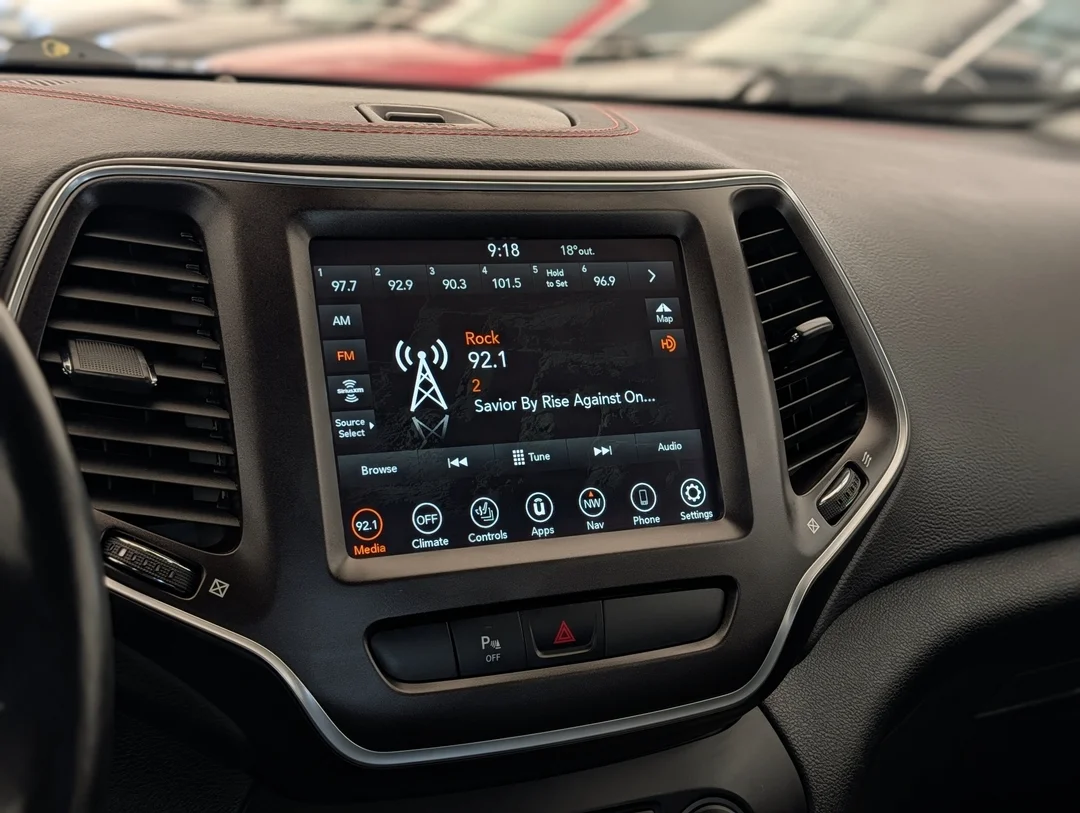 Certified Used 2020 Grey Jeep Trailhawk Elite - - 4x4 - Nappa Leather - Command View Sunroof - SafetyTec Grp & More! image 23