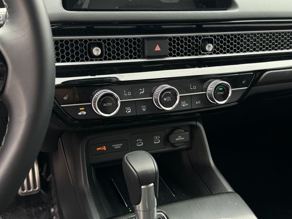 2026 Honda Civic Hatchback Sport Touring - Photo 15