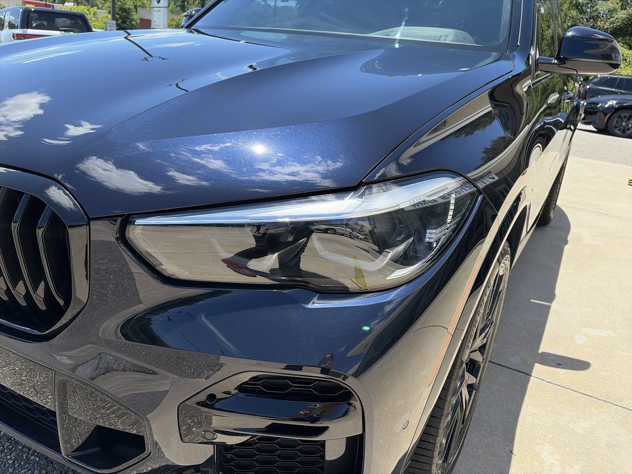 Used 2023 Carbon Black Metallic BMW xDrive40i image 11
