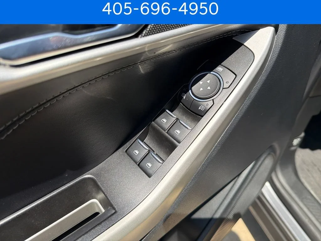 Pre-Owned 2022 Ford Explorer XLT