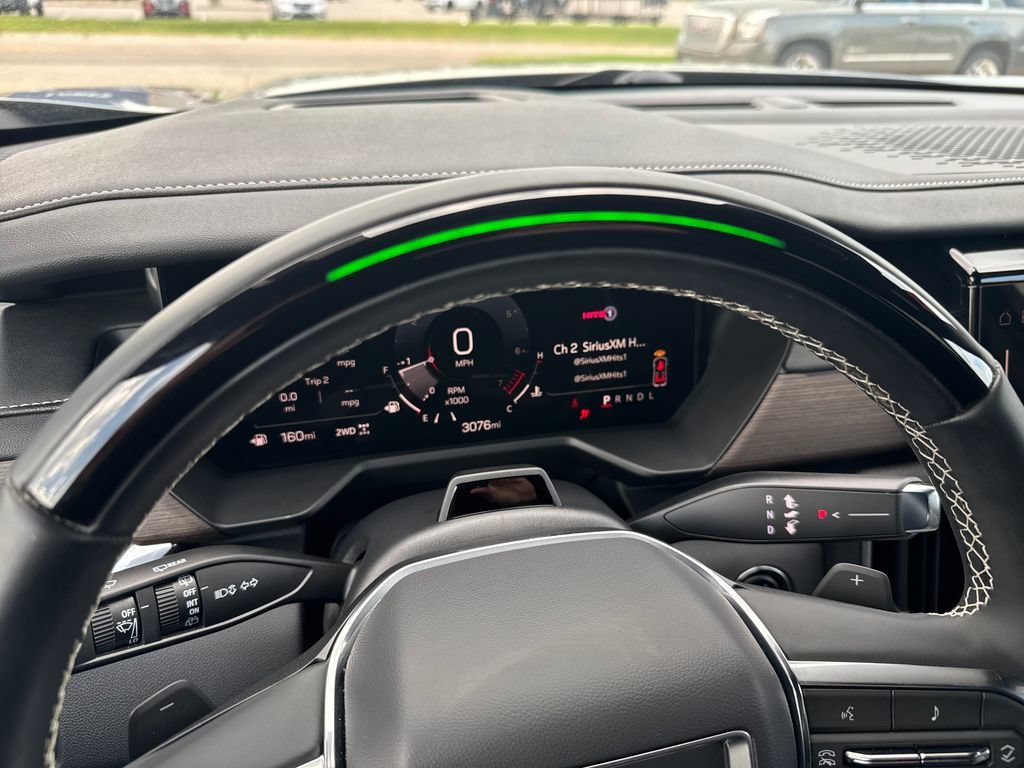 2025 GMC Acadia Denali - Photo 22