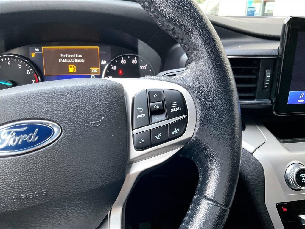 Used 2022 Black Ford XLT image 25