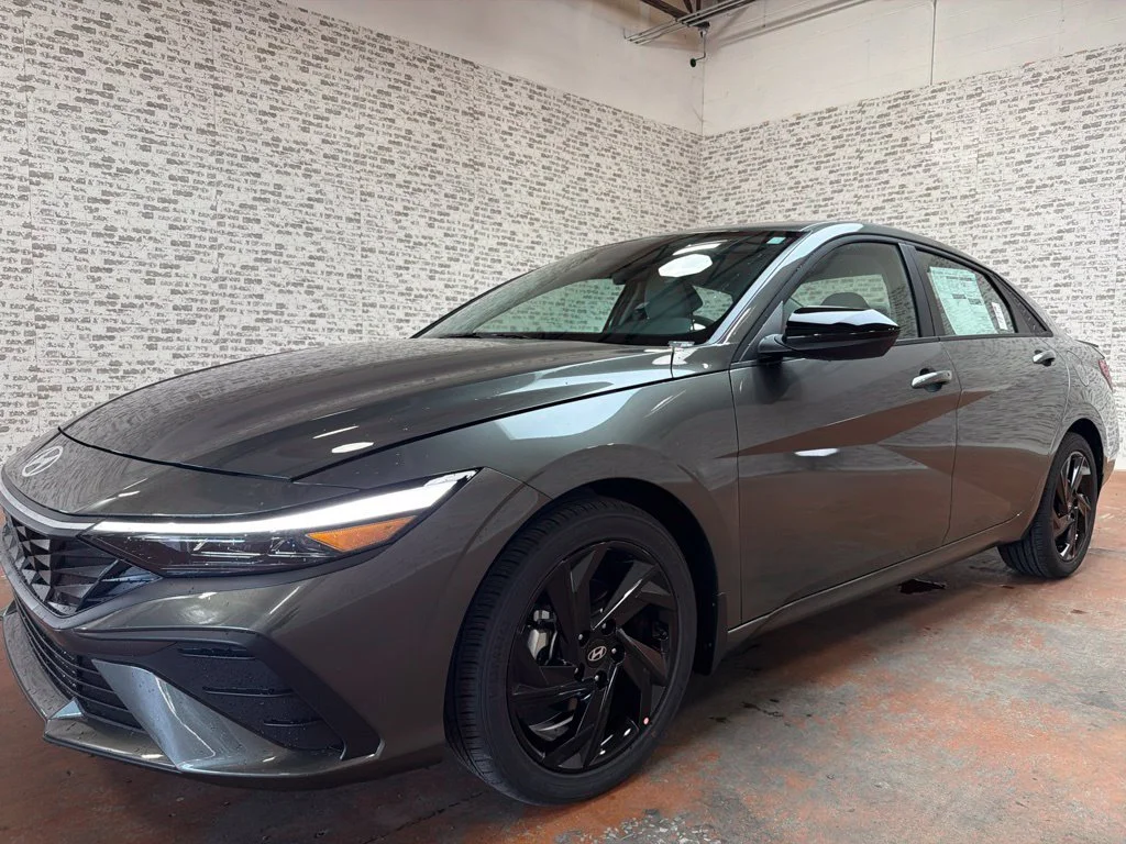 New 2026 Amazon Gray Hyundai SEL Sport Plus image 3