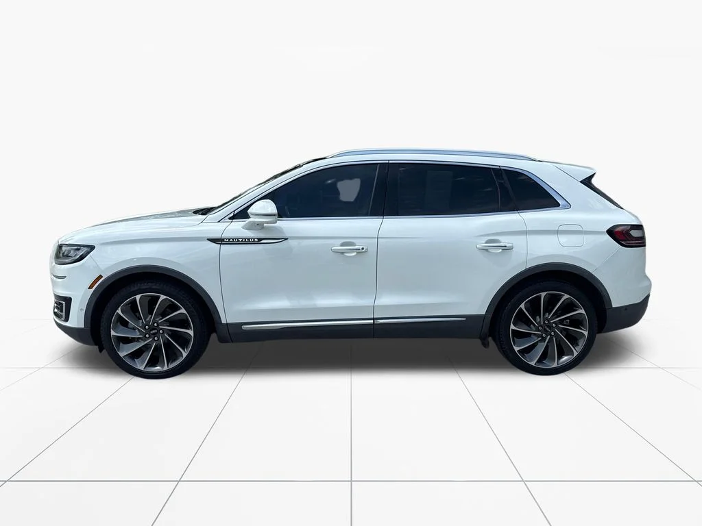 Used 2020 White Lincoln Reserve image 4