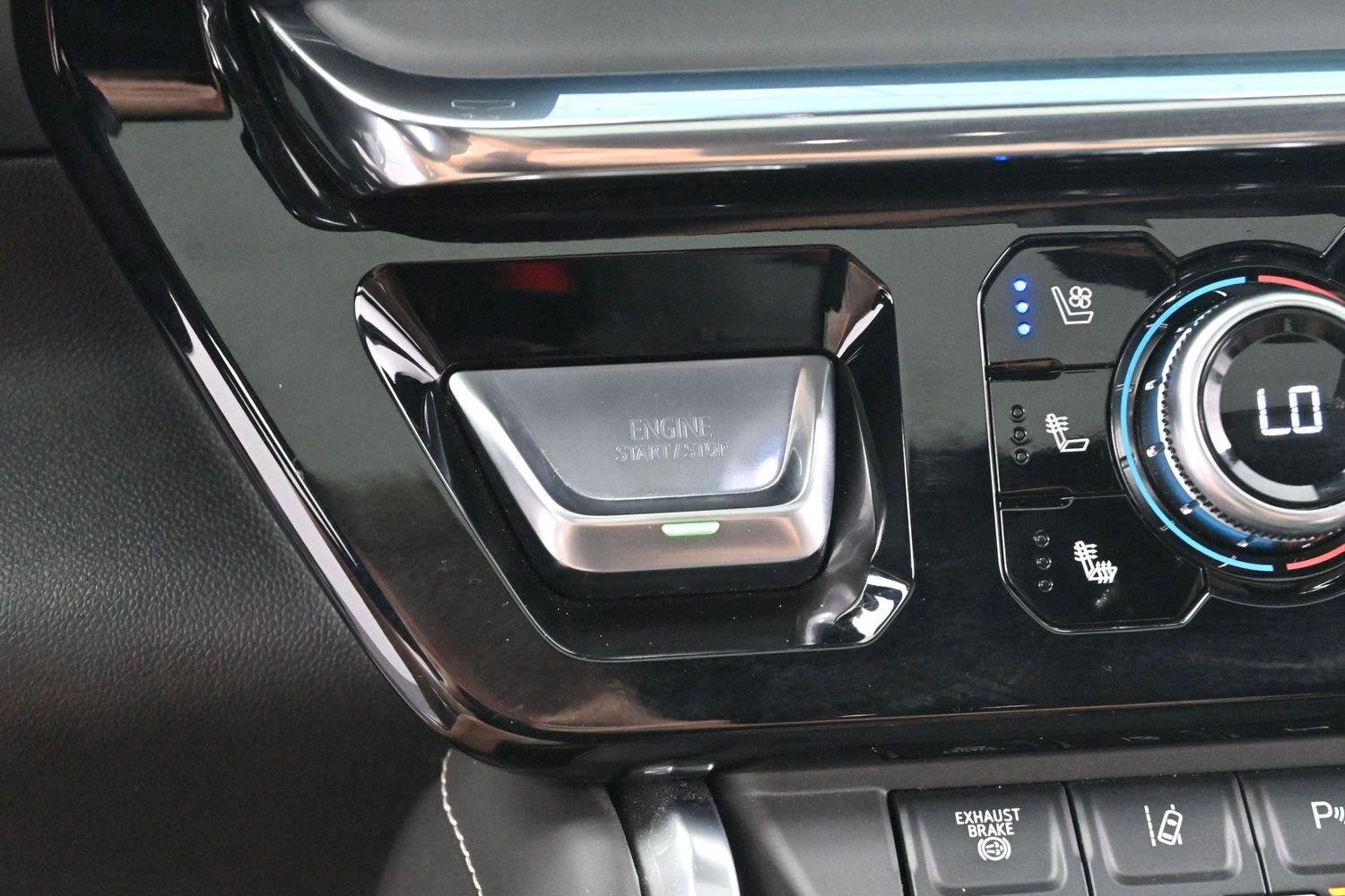 Used 2025 Summit White GMC Denali Ultimate image 25