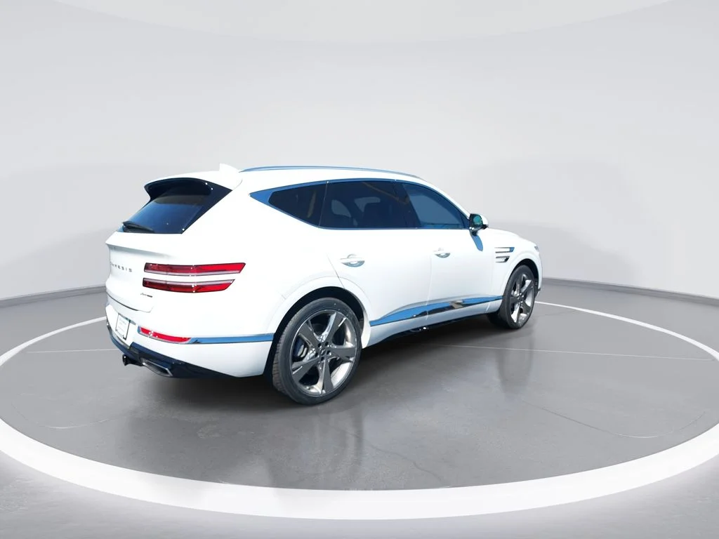 Used 2023 White Genesis 3.5T image 8