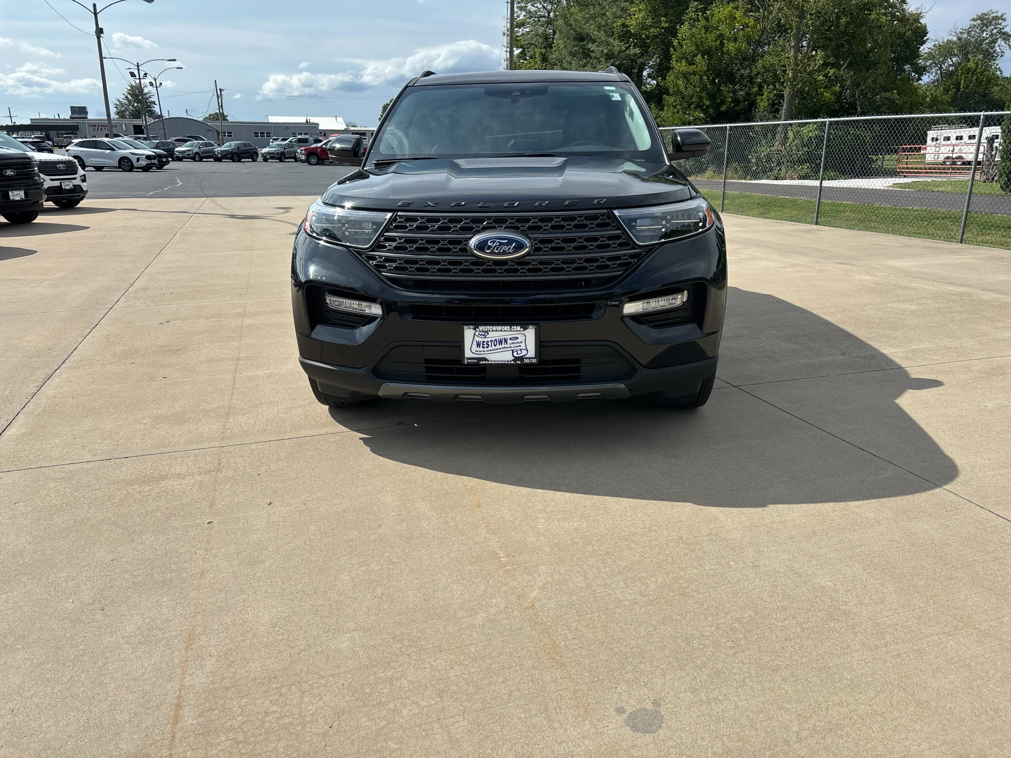 Used 2024 Agate Black Metallic Ford XLT image 8