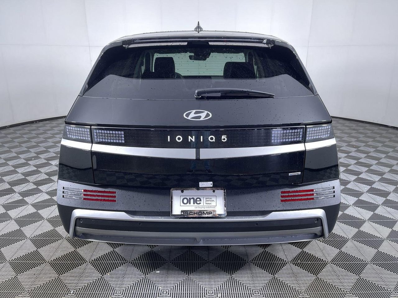 New 2026 Abyss Black Hyundai SEL image 6