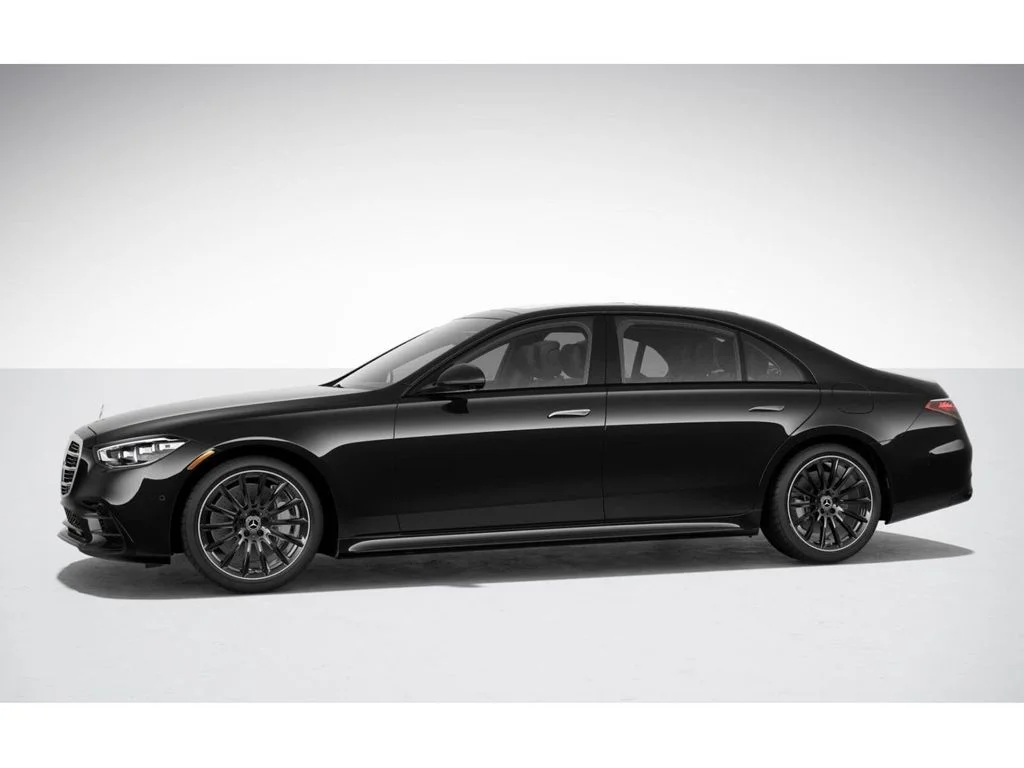 Used 2025 Black Mercedes-Benz S 580e image 36