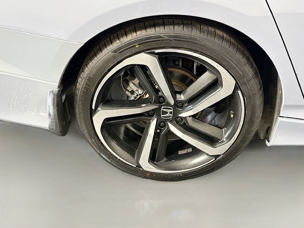 Used 2021 Lunar Silver Metallic Honda Sport image 29