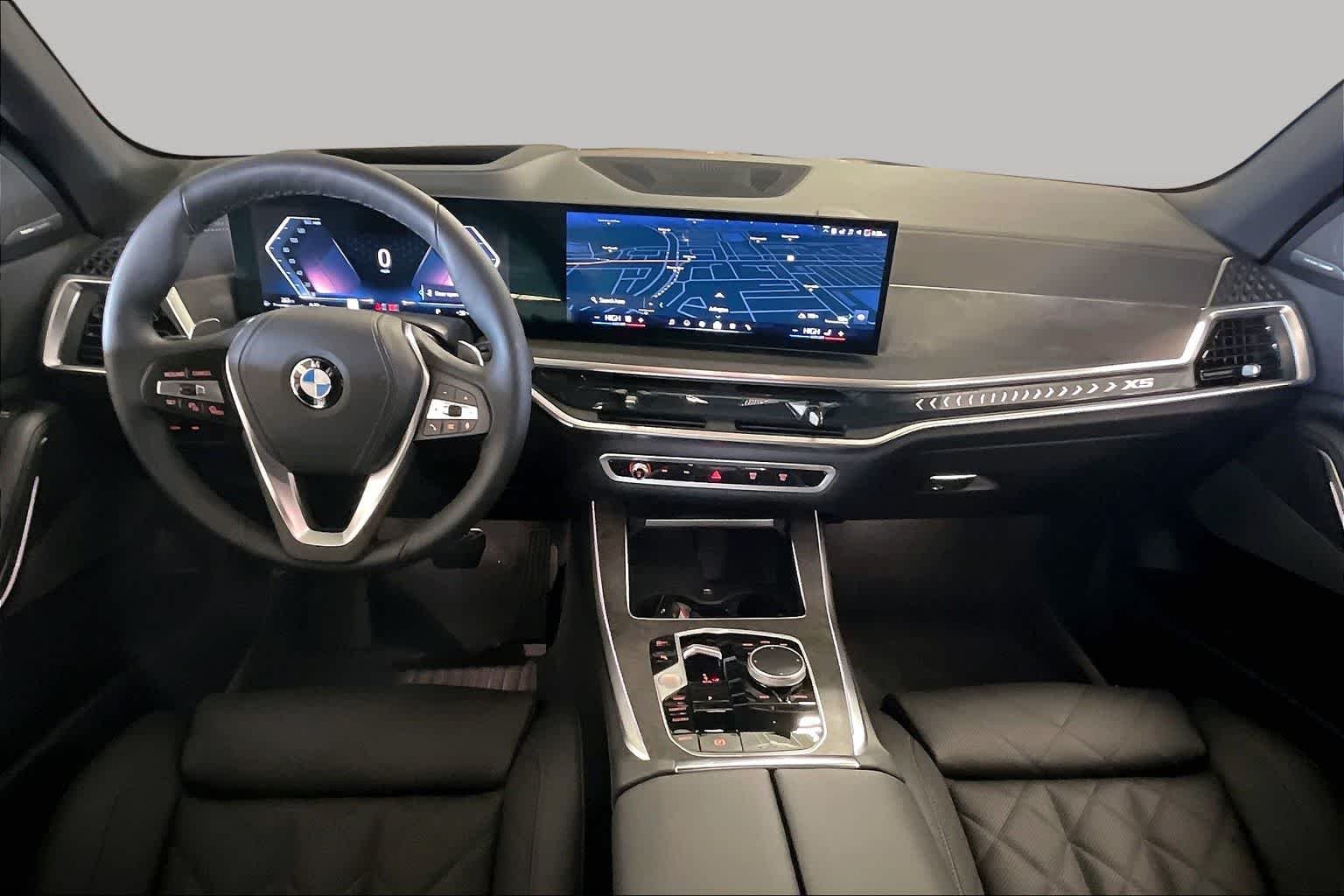 Used 2026 Skyscraper Grey Metallic BMW sDrive40i image 5