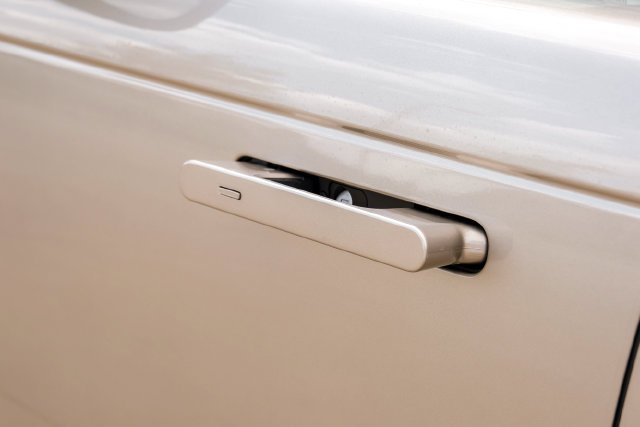 New 2027 Gold Land Rover SE image 53