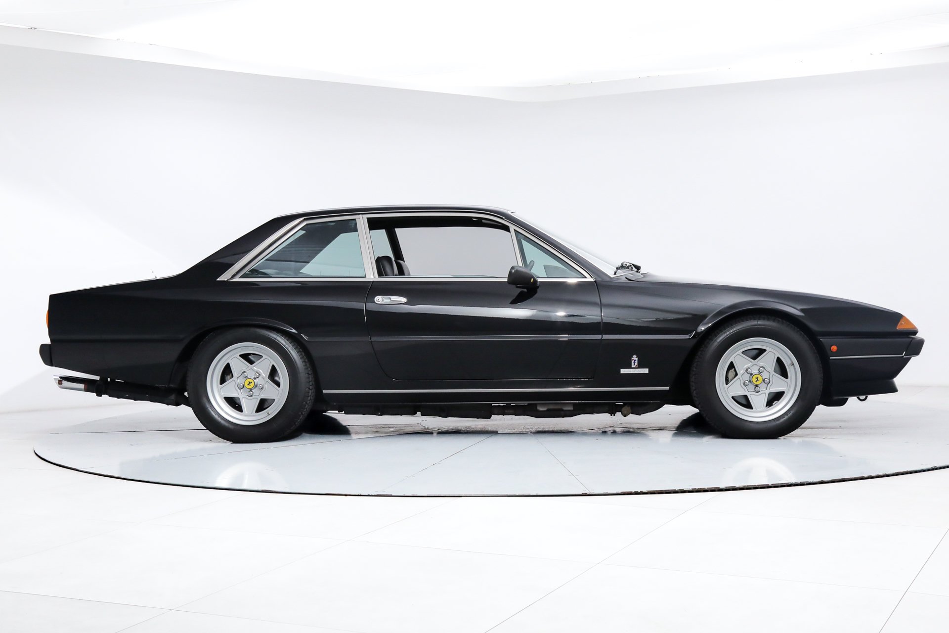 Used 1983 Black Ferrari  image 9