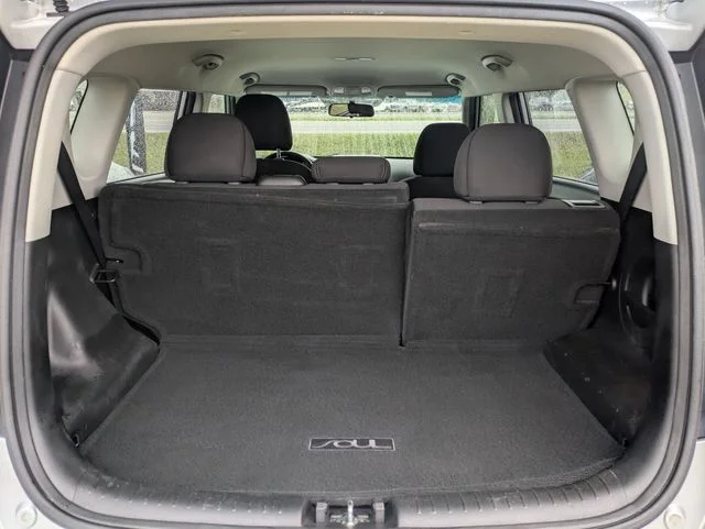 Used 2017 Silver Kia Base image 20