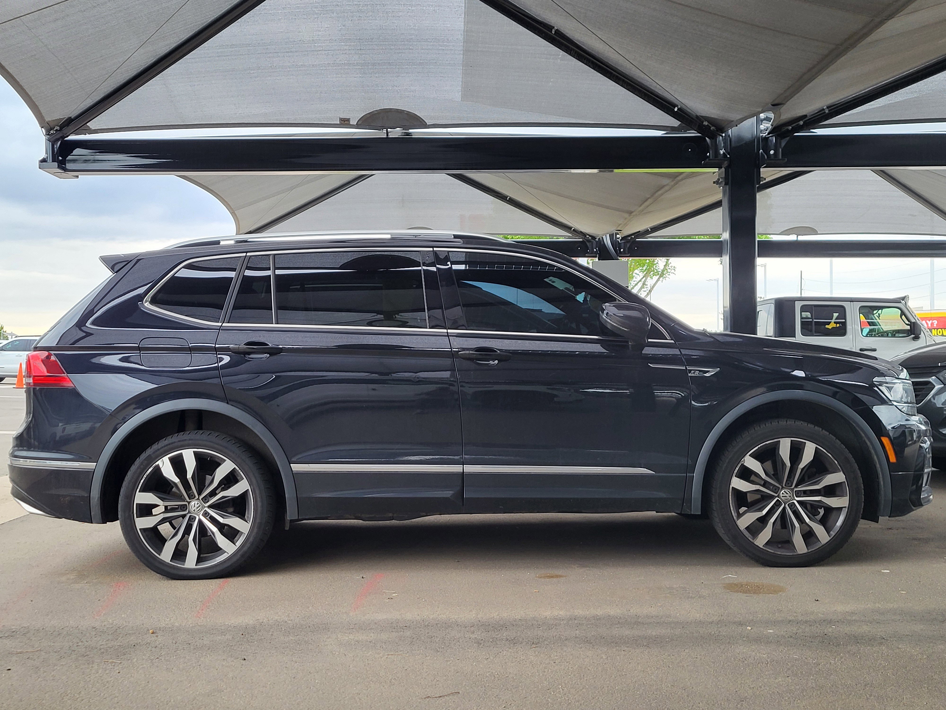 2019 Volkswagen Tiguan 2.0T SEL Premium R-Line 4Motion's photo