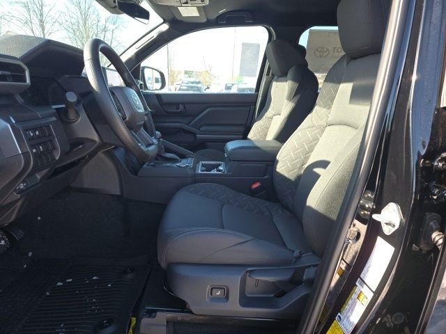 2026 Toyota Tacoma SR5 - Photo 12