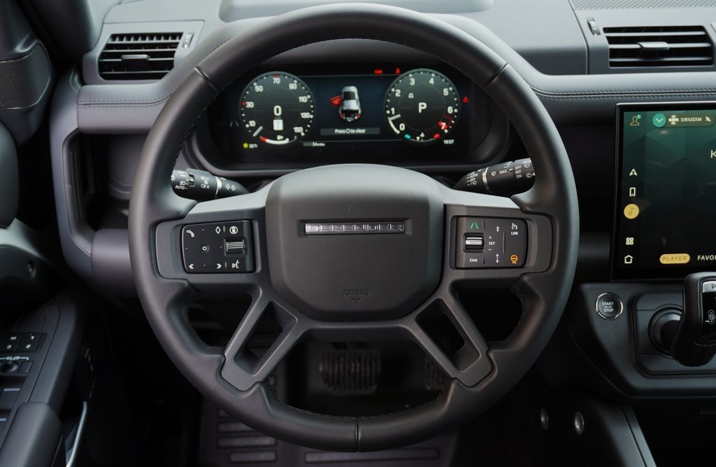 2026 LAND ROVER DEFENDER - Image 16