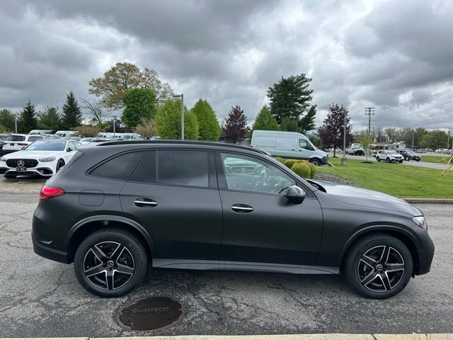 New 2026 MANUFAKTUR exclusive graphite grey magno Mercedes-Benz GLC 300 image 6