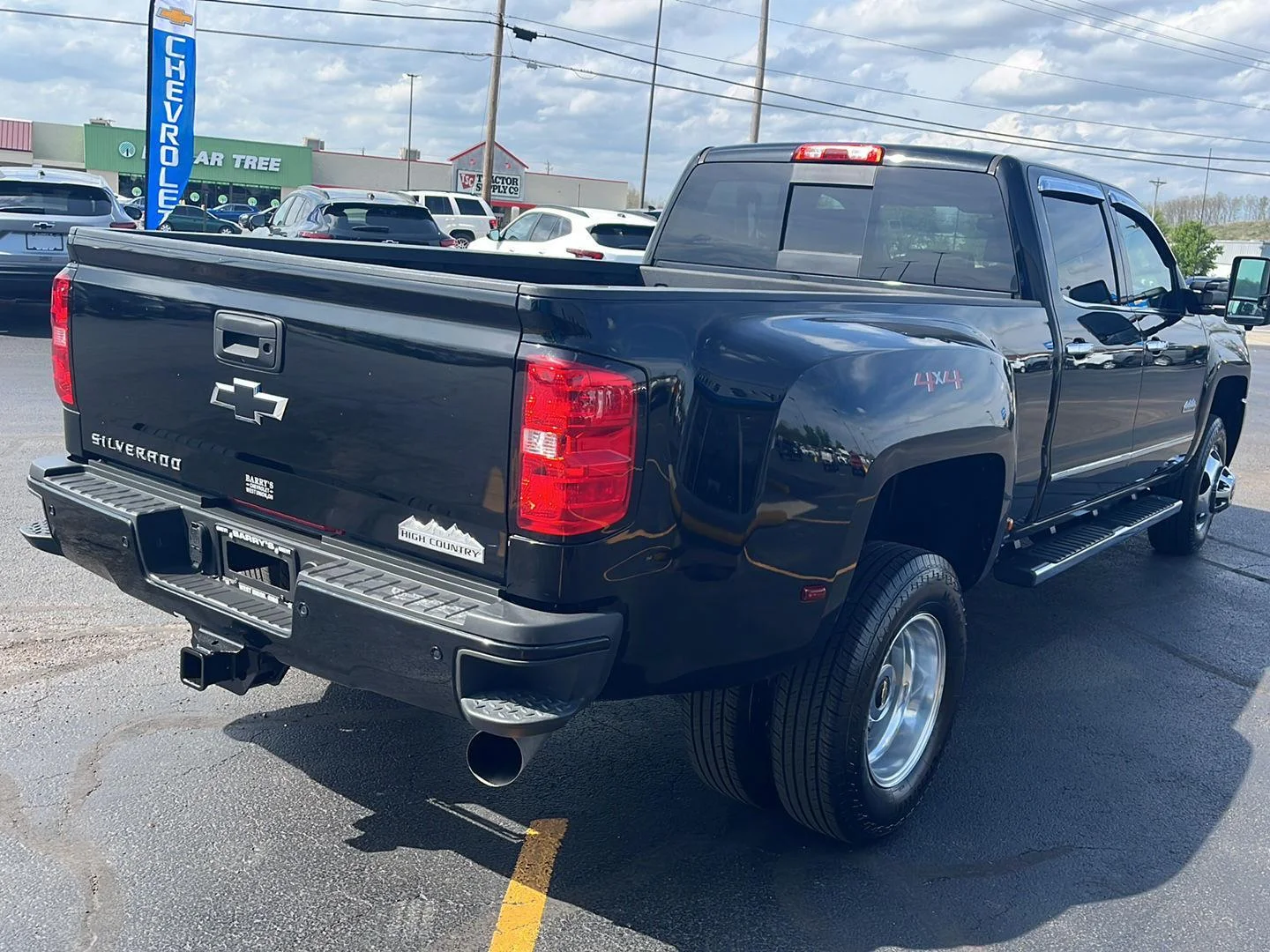 Used 2019 BLACK Chevrolet High Country image 5