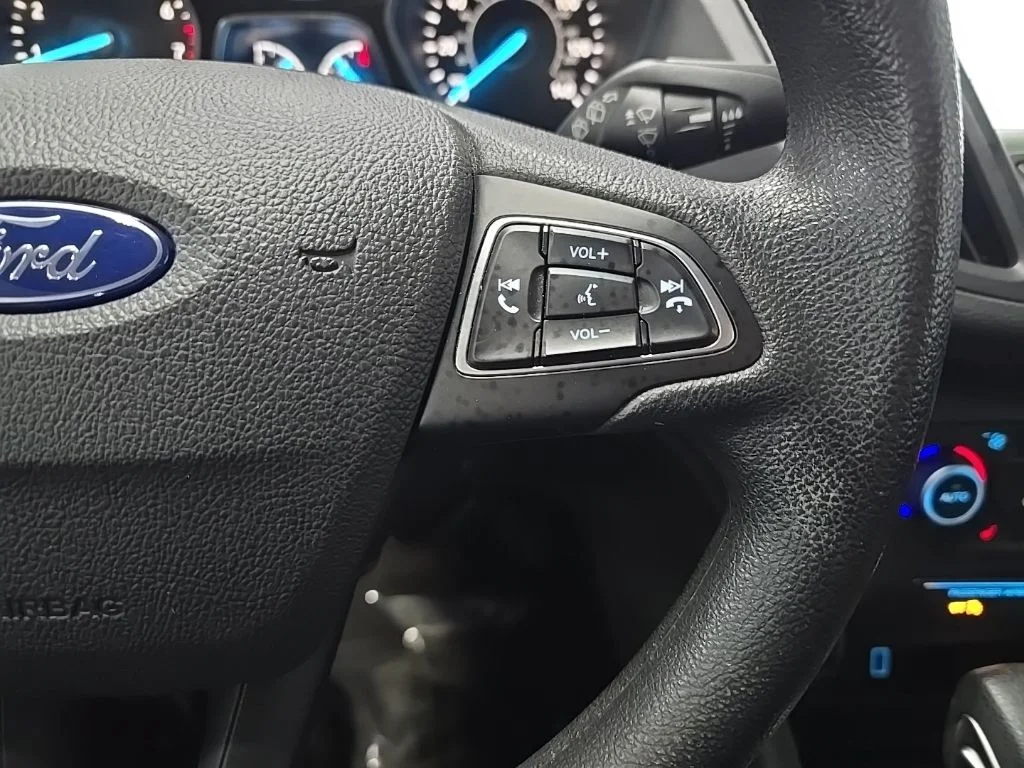 Used 2019 Black Metallic Ford SE image 24