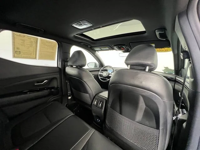 Used 2024 Green Hyundai Limited image 35