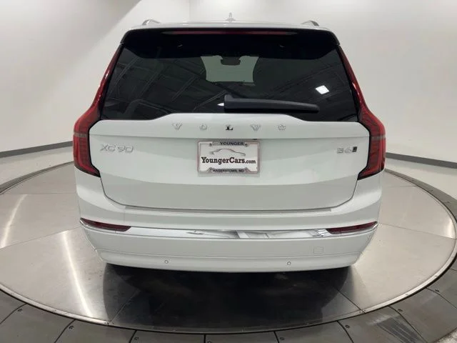 New 2026 Crystal White Volvo Plus image 4