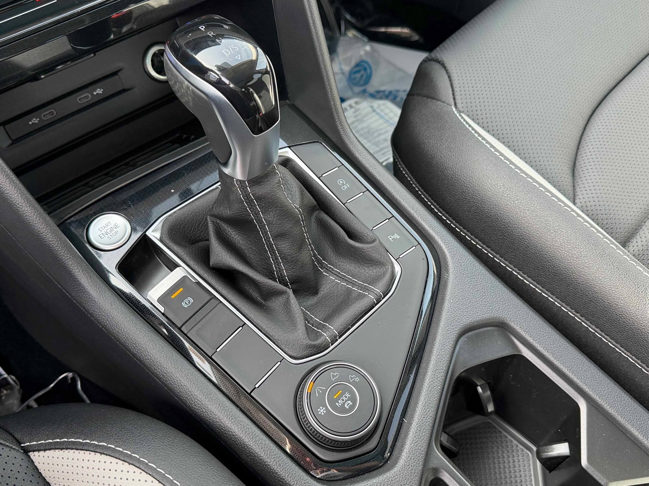New 2026 Platinum Gray Volkswagen SEL image 25