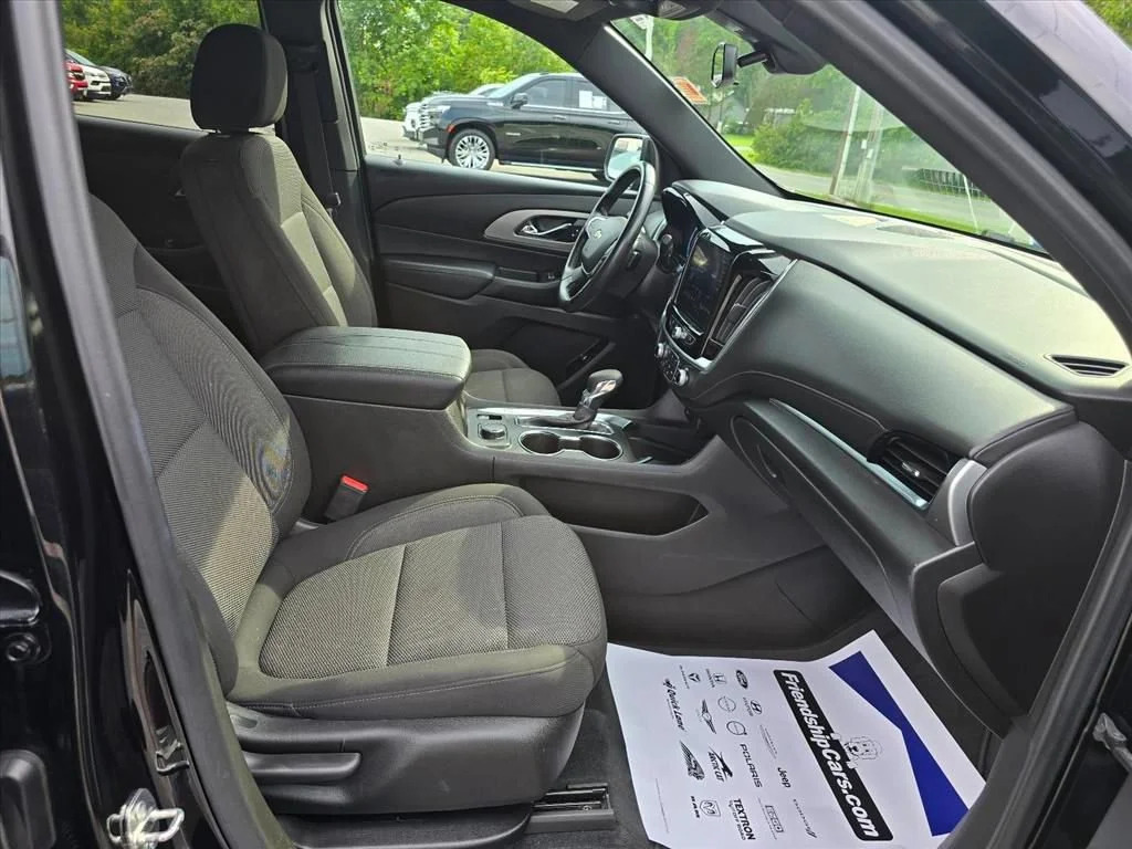 Used 2022 MOSAIC BLACK METALLIC Chevrolet LT Cloth image 13