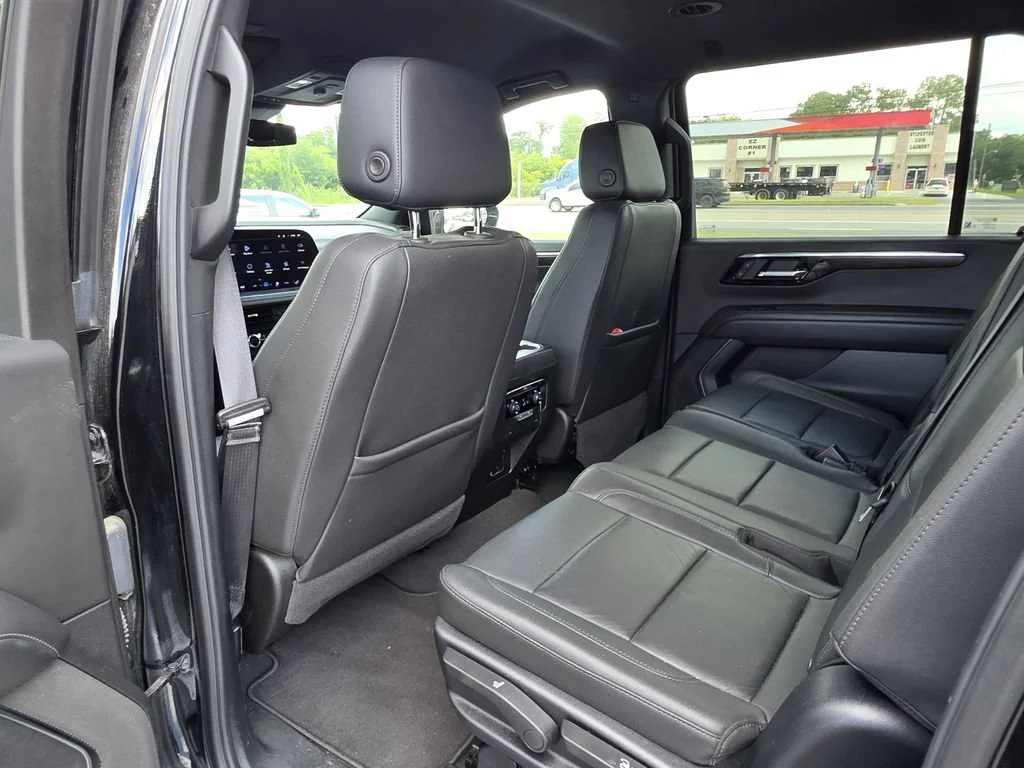 Used 2025 Black Chevrolet LT image 14