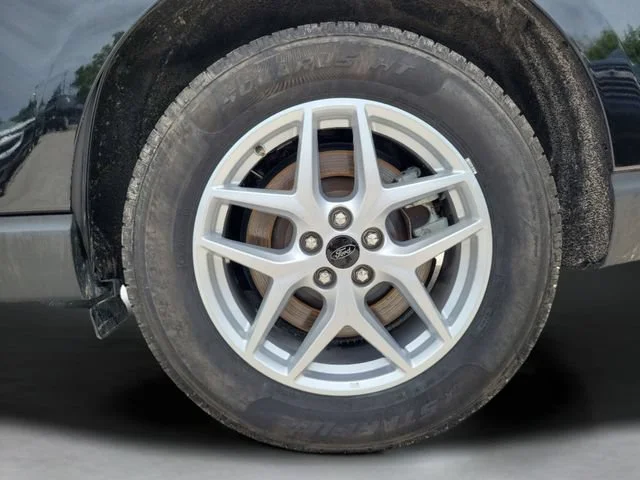 Used 2024 Black Ford SEL image 32
