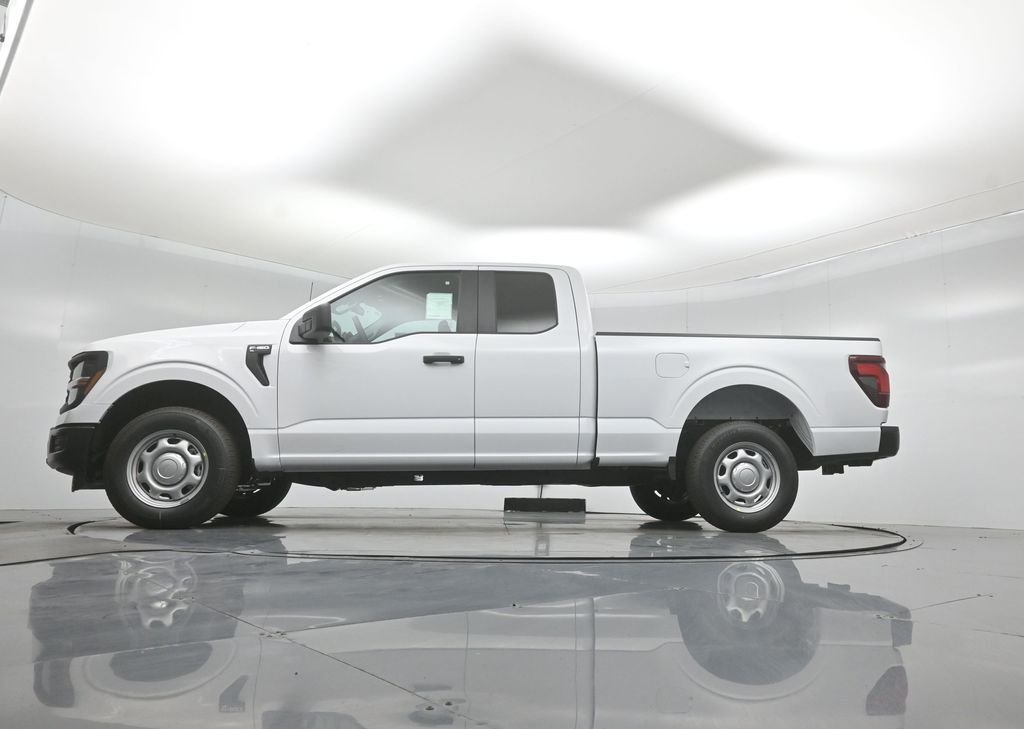 New 2026 Oxford White Ford XL image 44