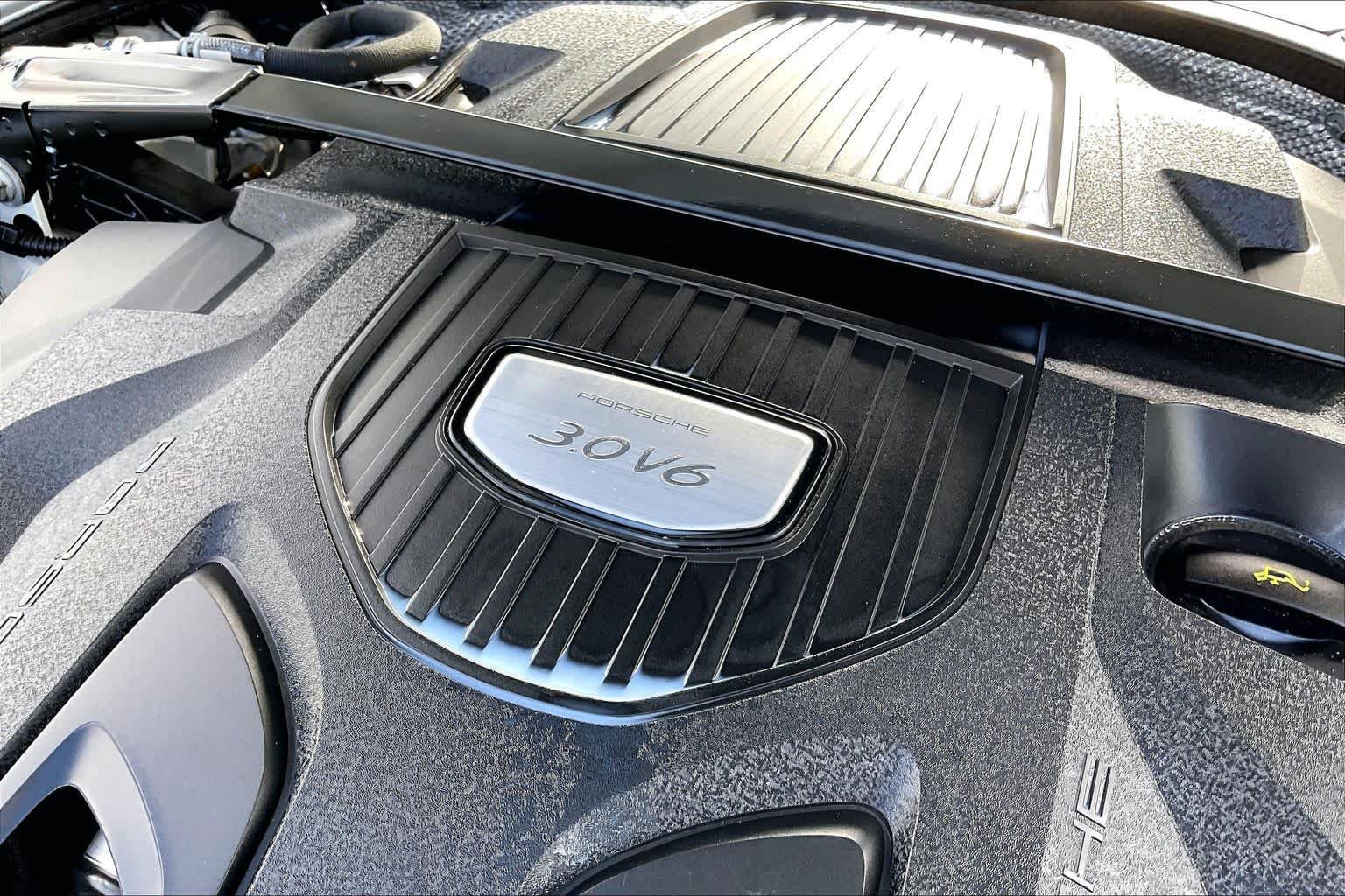 Used 2018 Black Porsche 4 image 29