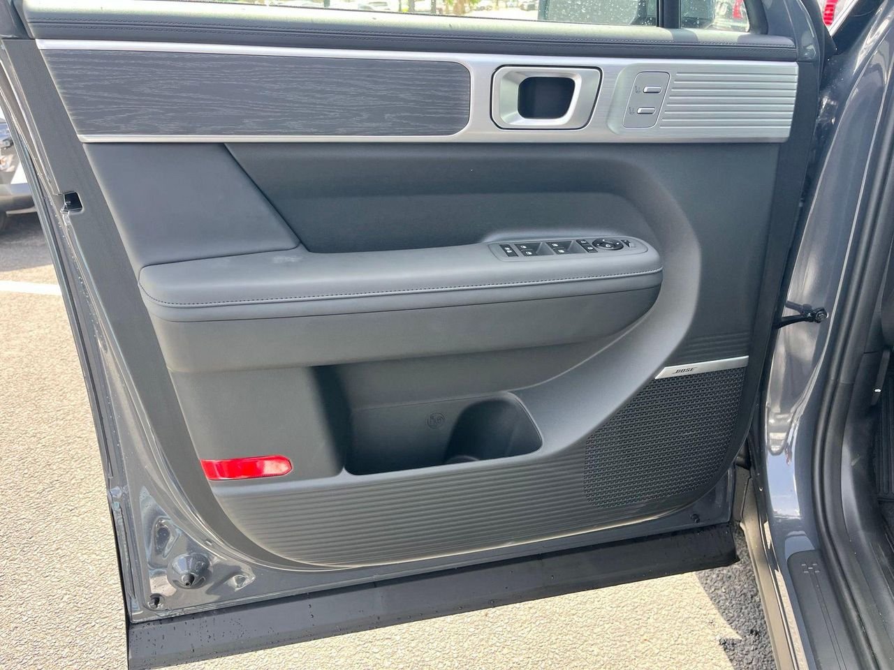 New 2027 Gray Hyundai Limited FWD image 16