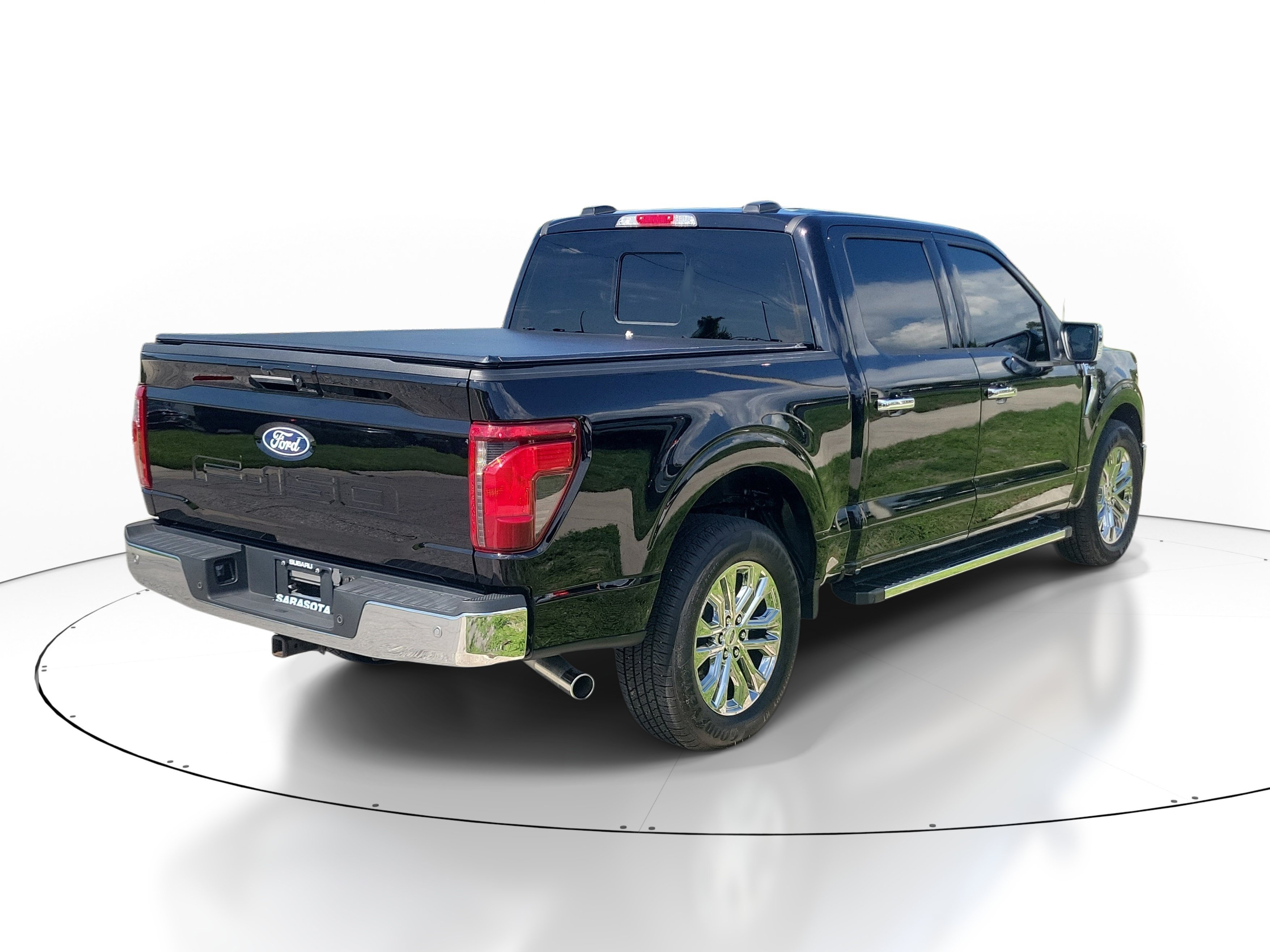 Used 2024 Agate Black Metallic Ford XLT image 5