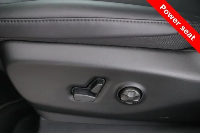 2026 Chrysler Pacifica Select - Photo 18