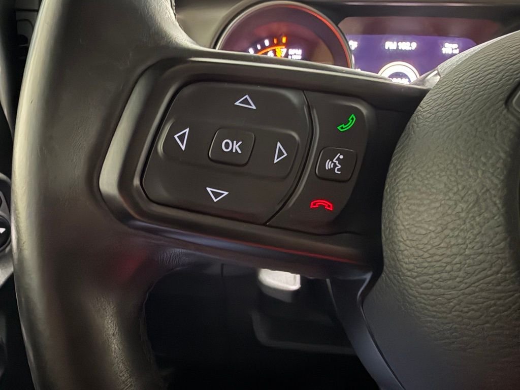 Used 2018 Silver Jeep Sport S image 18