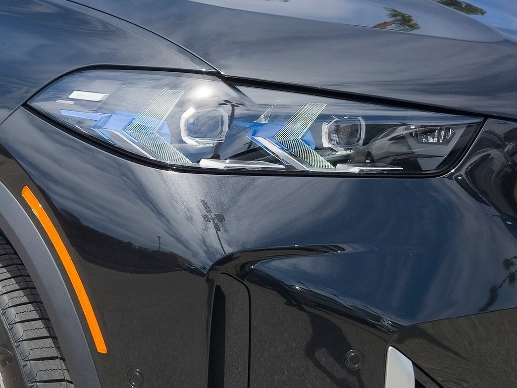 New 2026 Black Sapphire Metallic BMW xDrive40i image 5