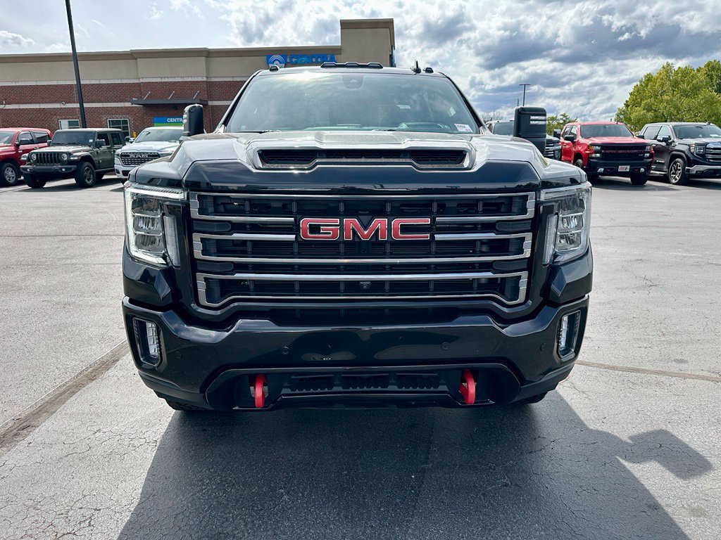 Used 2022 Black GMC AT4 image 9