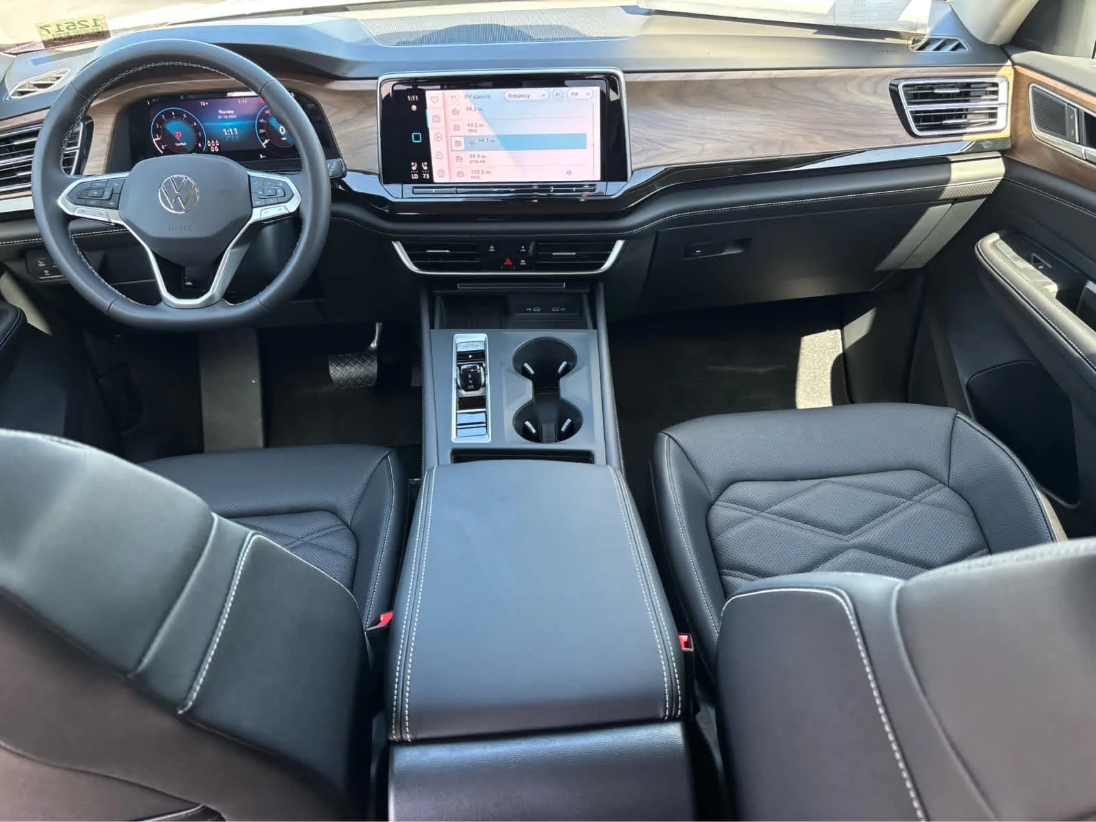 New 2026 OPAL WHITE Volkswagen 2.0T SE image 8