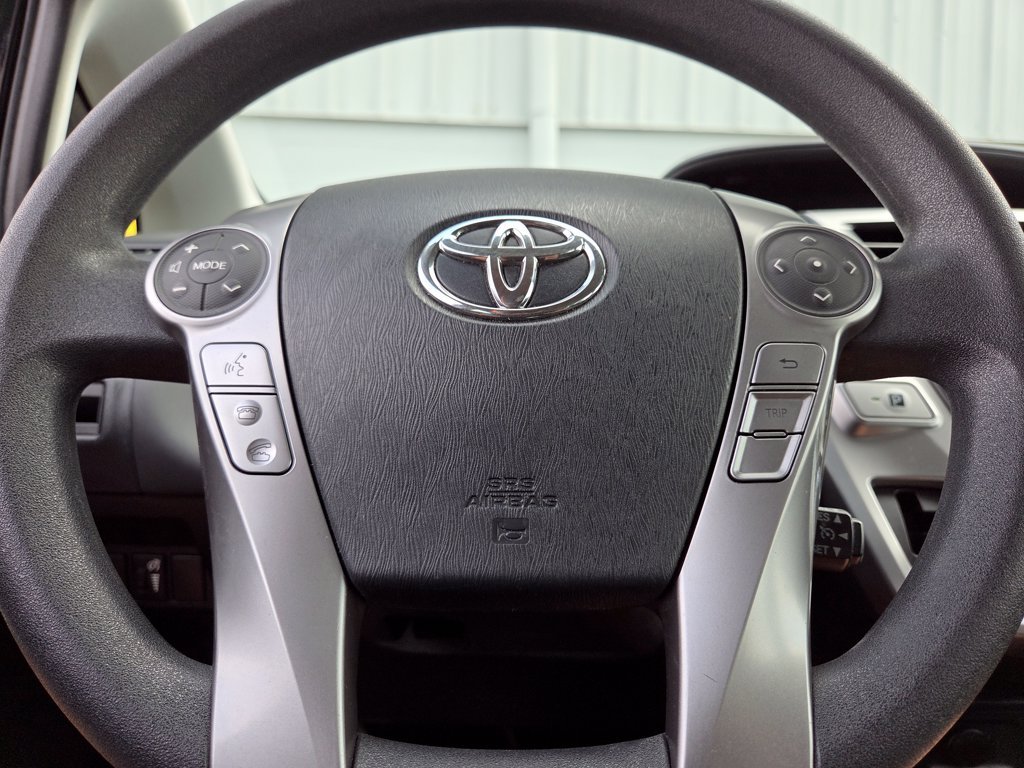 Used 2015 Black Toyota Three image 22