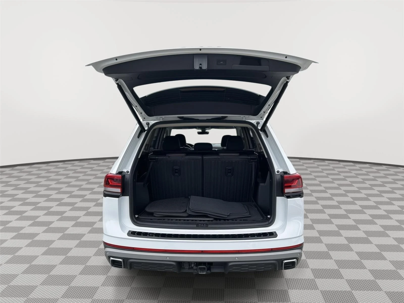 Used 2025  Volkswagen 2.0T Peak Edition image 29