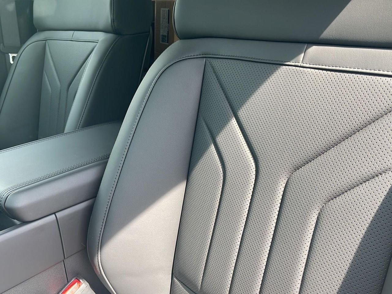 New 2026 Hampton Gray Hyundai SEL AWD image 53
