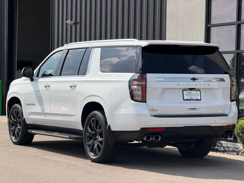 Used 2021 Beige Chevrolet High Country image 3